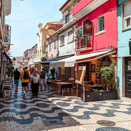 홈스테이 Rooms Cascais *